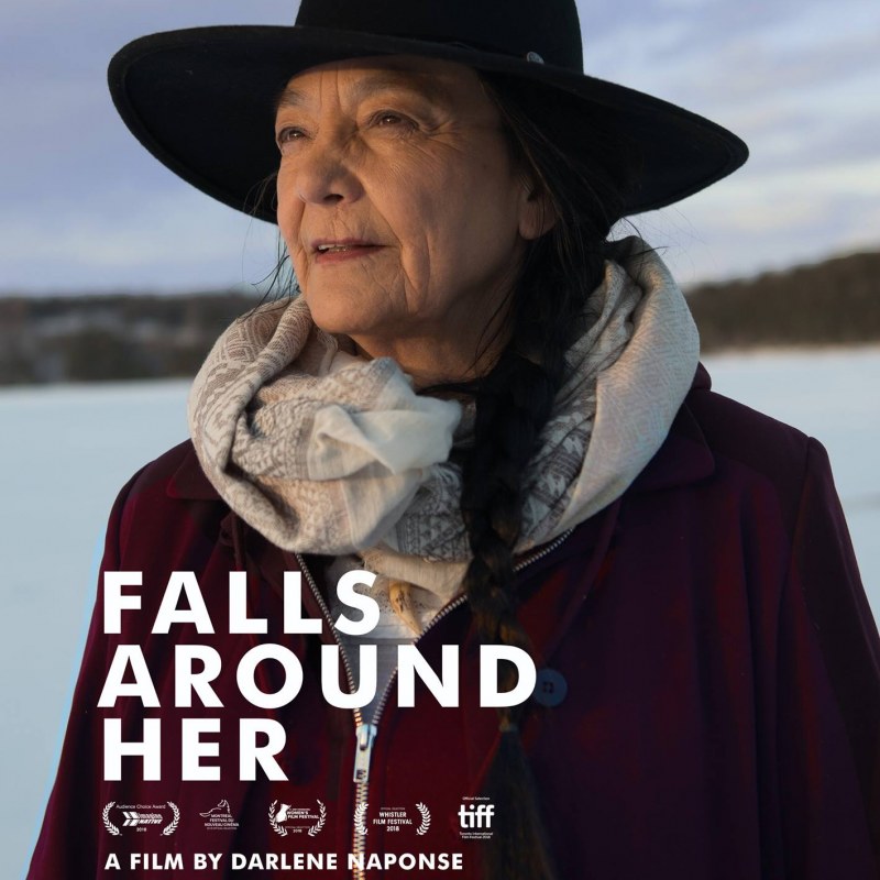 Falls around her